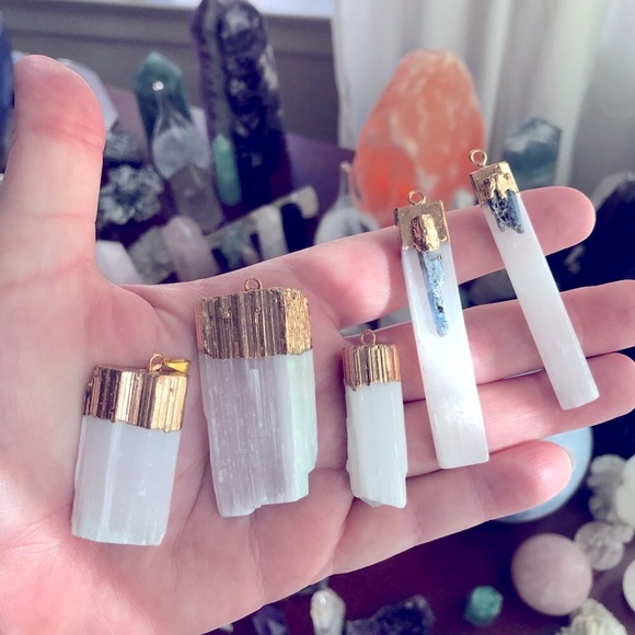 Reiki Charged Selenite gold necklaces - Picture 2 of 2